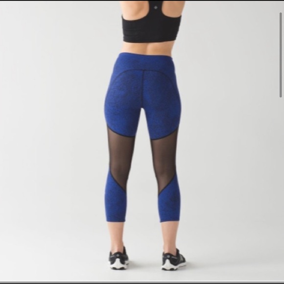 LuLu Lemon leggings - size 12 - Picture 2 of 5